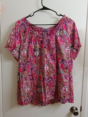 Izod Pink Paisley Short Sleeve Blouse